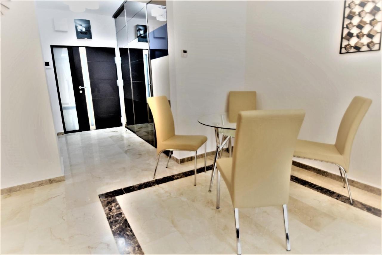 Apartament Sara Mamaia In Luxury Vila Sophia 3 Kültér fotó