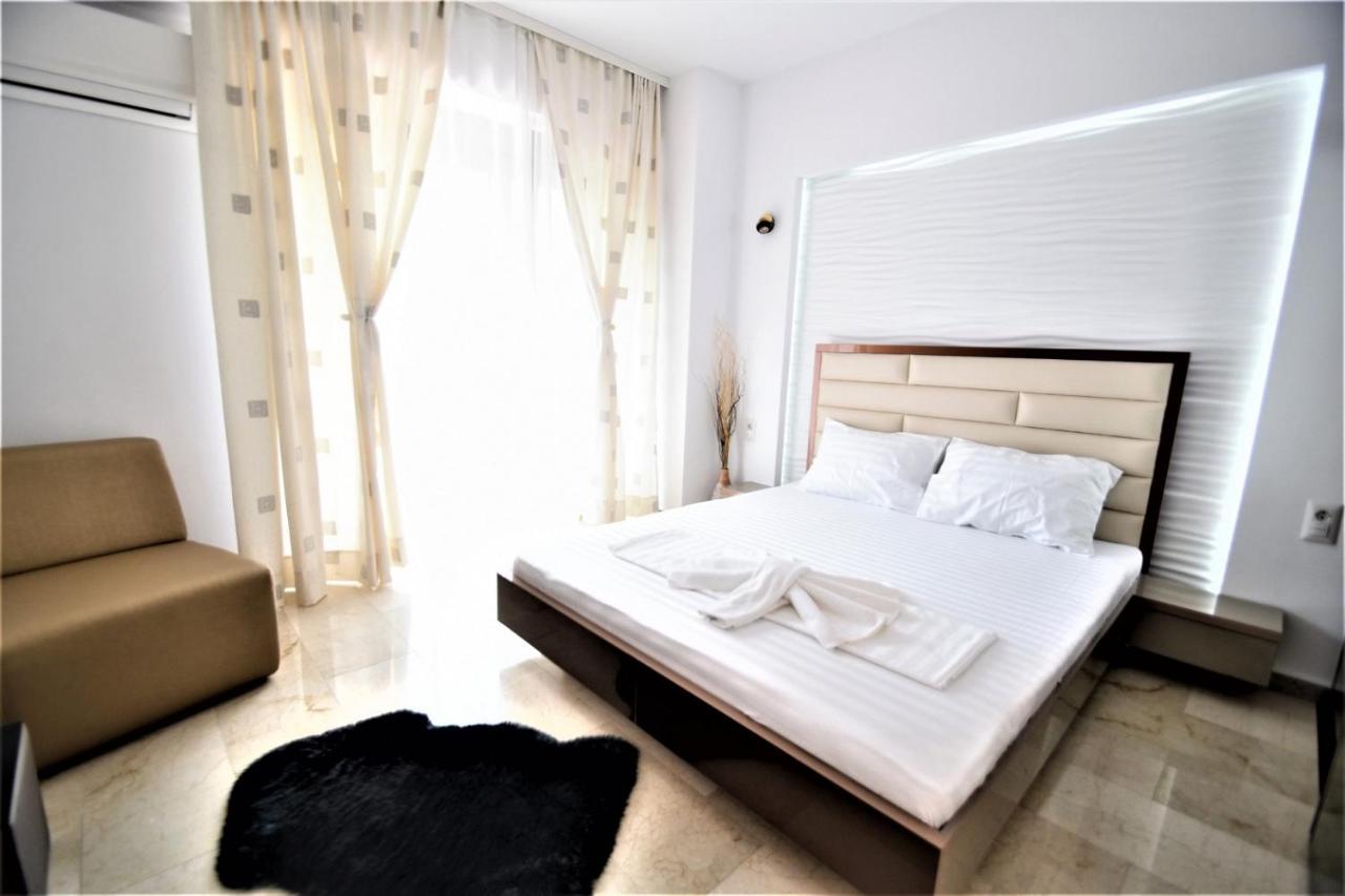 Apartament Sara Mamaia In Luxury Vila Sophia 3 Kültér fotó